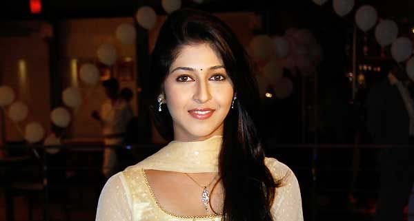 sonarika,naga sourya,jadugadu movie,bellamkonda srinivas movie,sundar pandiyan remake  బుల్లితెర నటికి మరో అవకాశం!